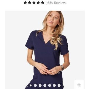 NEW FIGS Scrub Top